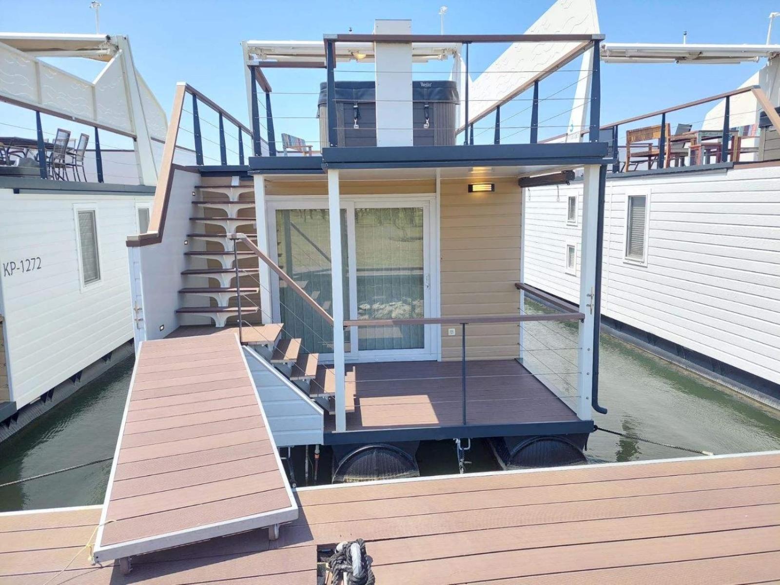 House Boat Oliva - Floating House Holiday home